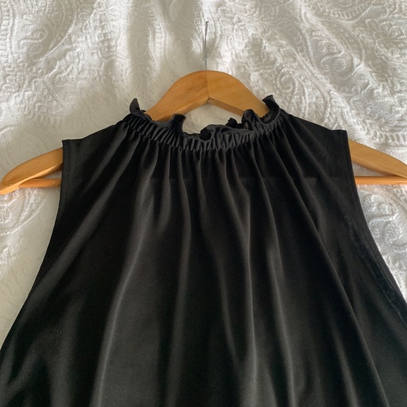 Zara black ruffled tank top - Picture 3 of 3